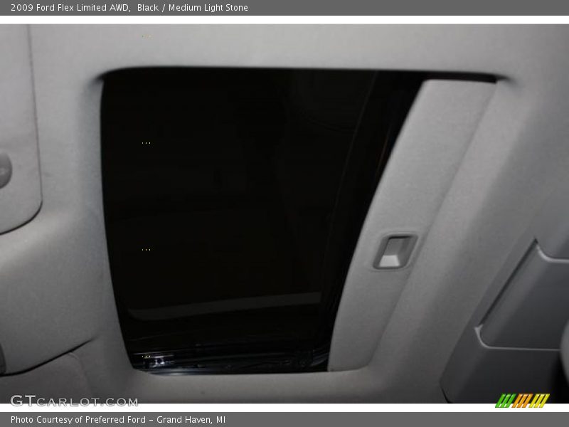 Black / Medium Light Stone 2009 Ford Flex Limited AWD