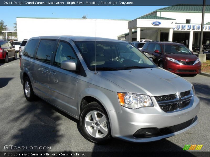 Bright Silver Metallic / Black/Light Graystone 2011 Dodge Grand Caravan Mainstreet