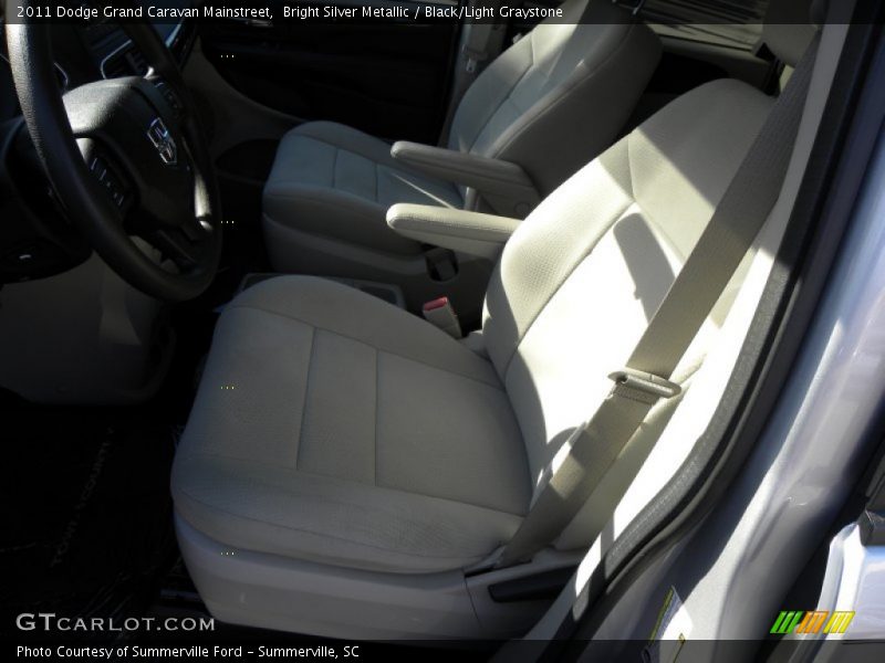 Bright Silver Metallic / Black/Light Graystone 2011 Dodge Grand Caravan Mainstreet