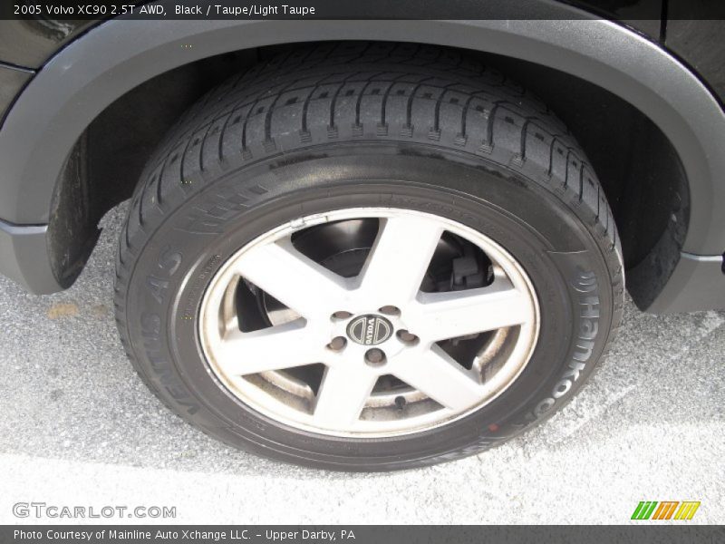 Black / Taupe/Light Taupe 2005 Volvo XC90 2.5T AWD