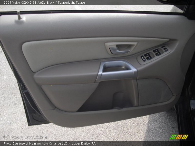 Black / Taupe/Light Taupe 2005 Volvo XC90 2.5T AWD
