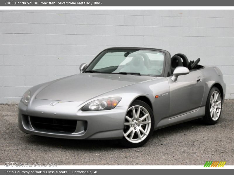 Front 3/4 View of 2005 S2000 Roadster