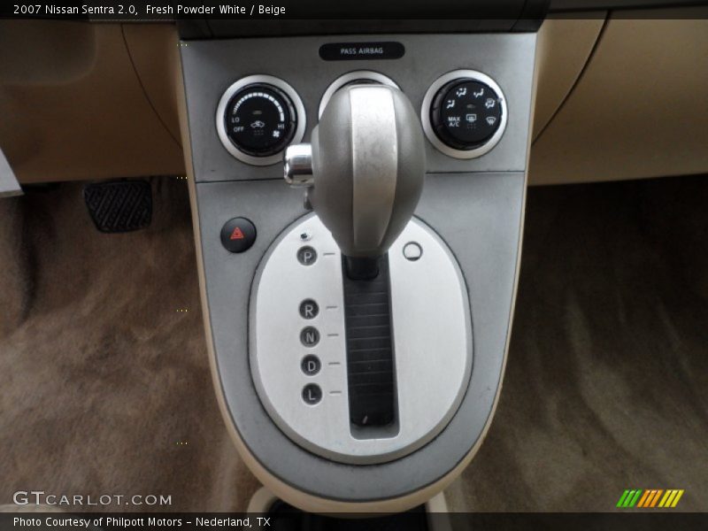 Fresh Powder White / Beige 2007 Nissan Sentra 2.0