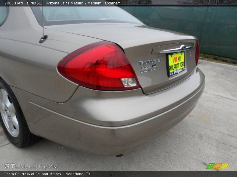 Arizona Beige Metallic / Medium Parchment 2003 Ford Taurus SES