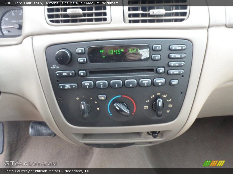 Arizona Beige Metallic / Medium Parchment 2003 Ford Taurus SES