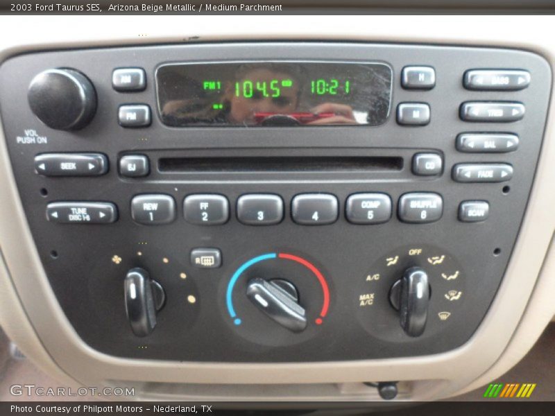 Arizona Beige Metallic / Medium Parchment 2003 Ford Taurus SES