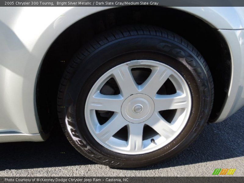 Bright Silver Metallic / Dark Slate Gray/Medium Slate Gray 2005 Chrysler 300 Touring