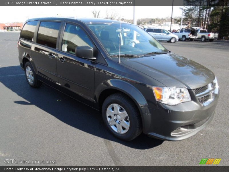 Dark Charcoal Pearl / Black/Light Graystone 2012 Dodge Grand Caravan SE