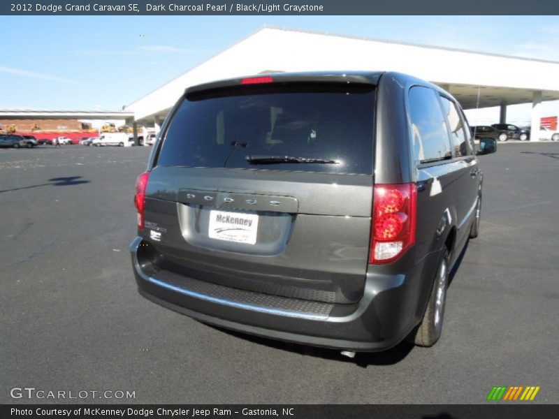 Dark Charcoal Pearl / Black/Light Graystone 2012 Dodge Grand Caravan SE