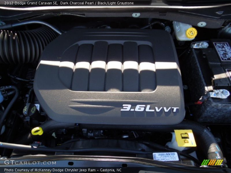 Dark Charcoal Pearl / Black/Light Graystone 2012 Dodge Grand Caravan SE