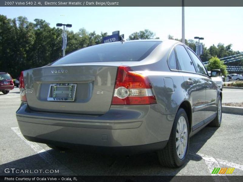 Electric Silver Metallic / Dark Beige/Quartz 2007 Volvo S40 2.4i