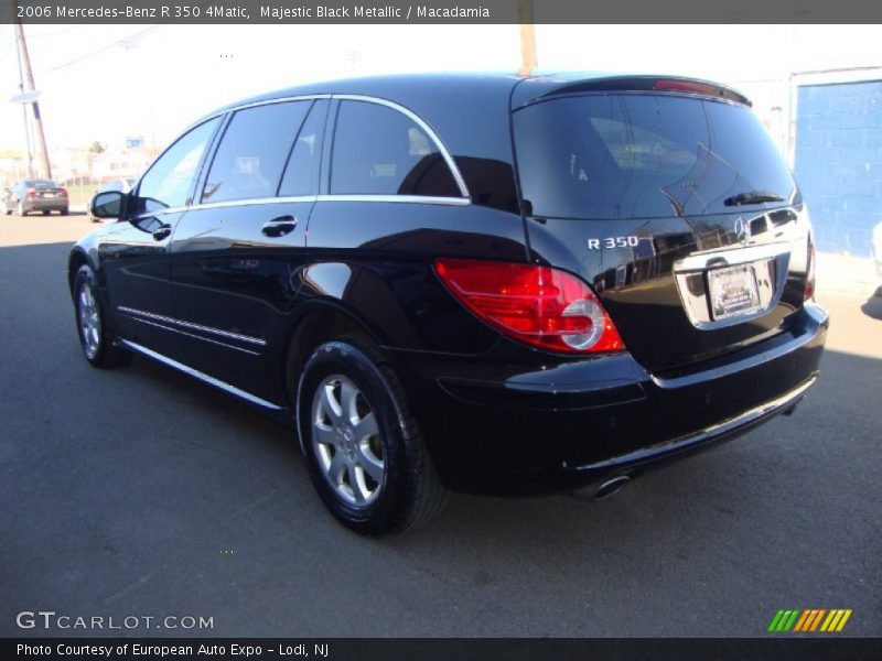 Majestic Black Metallic / Macadamia 2006 Mercedes-Benz R 350 4Matic