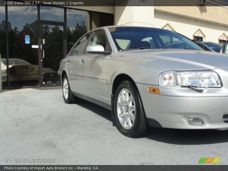Silver Metallic / Graphite 2005 Volvo S80 2.5T