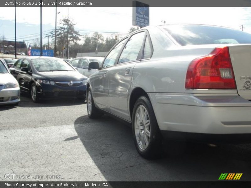 Silver Metallic / Graphite 2005 Volvo S80 2.5T