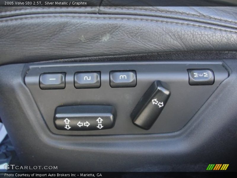 Silver Metallic / Graphite 2005 Volvo S80 2.5T