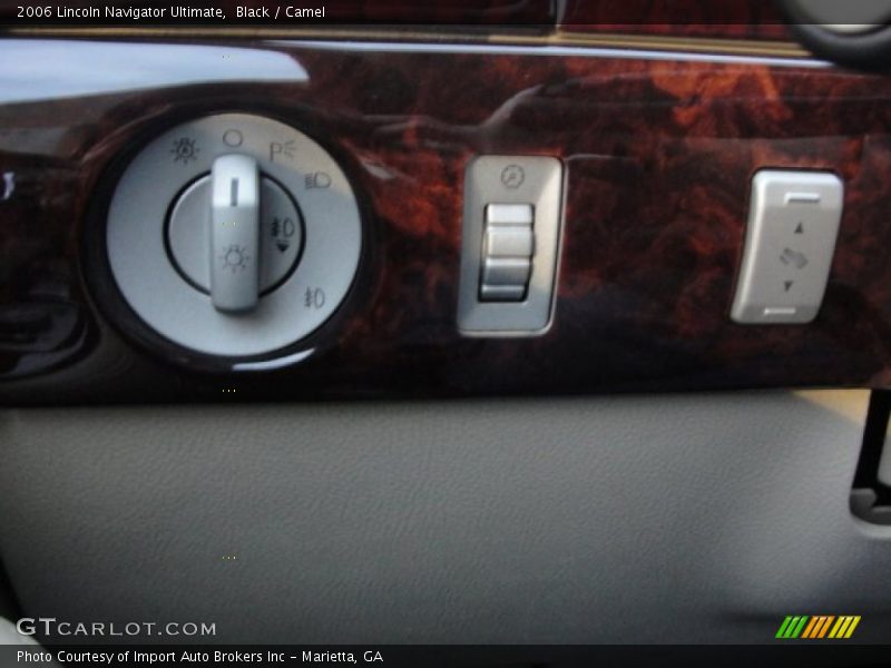 Black / Camel 2006 Lincoln Navigator Ultimate