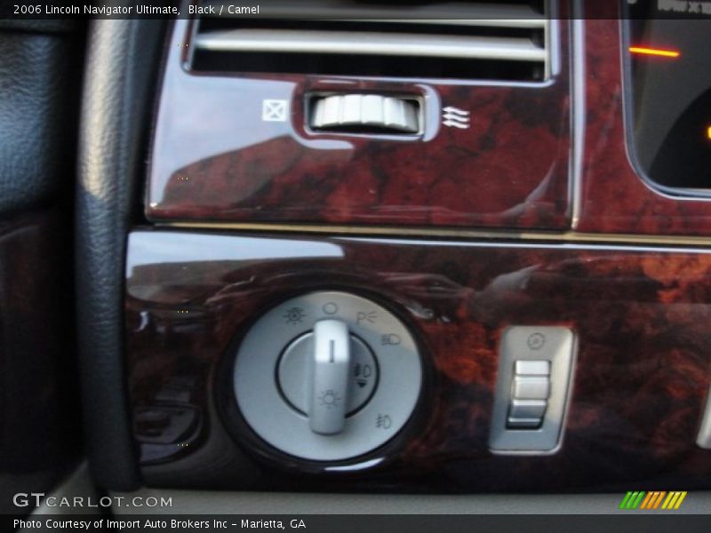 Black / Camel 2006 Lincoln Navigator Ultimate