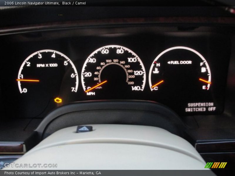 Black / Camel 2006 Lincoln Navigator Ultimate