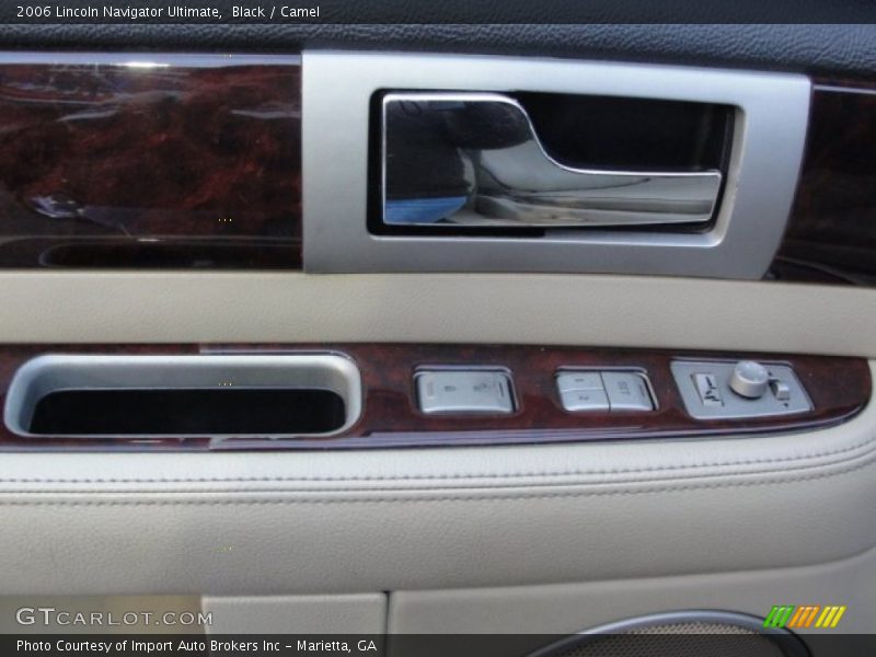 Black / Camel 2006 Lincoln Navigator Ultimate