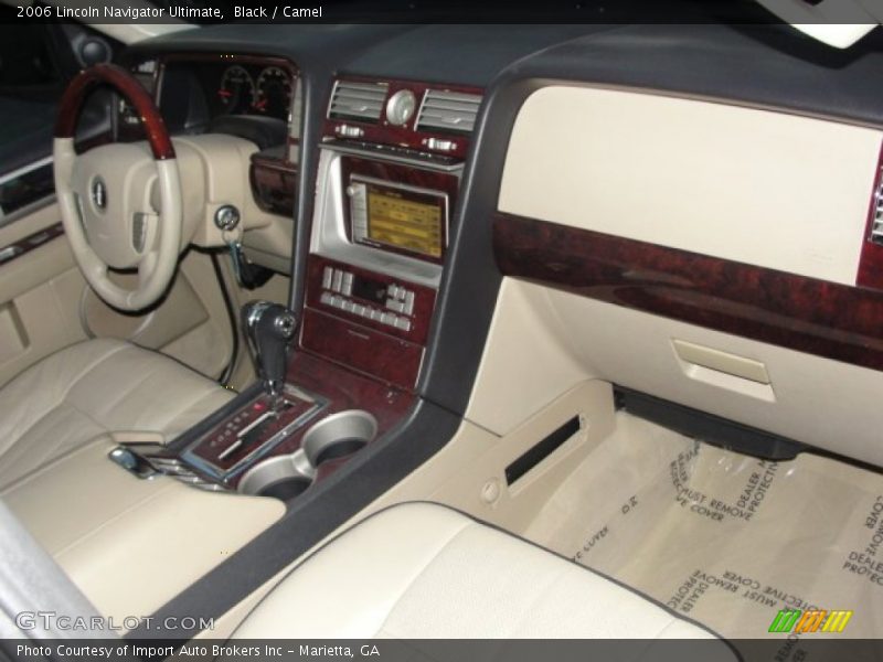 Black / Camel 2006 Lincoln Navigator Ultimate