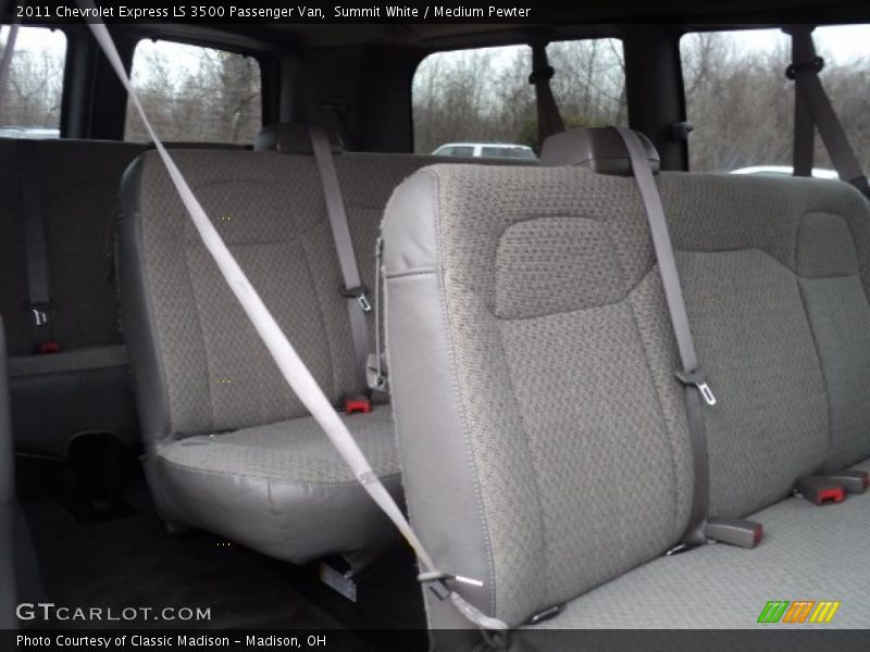 Summit White / Medium Pewter 2011 Chevrolet Express LS 3500 Passenger Van