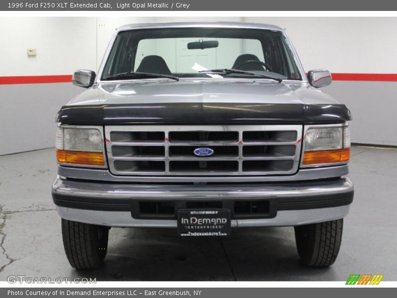 Light Opal Metallic / Grey 1996 Ford F250 XLT Extended Cab