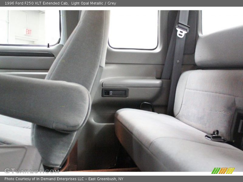 Light Opal Metallic / Grey 1996 Ford F250 XLT Extended Cab