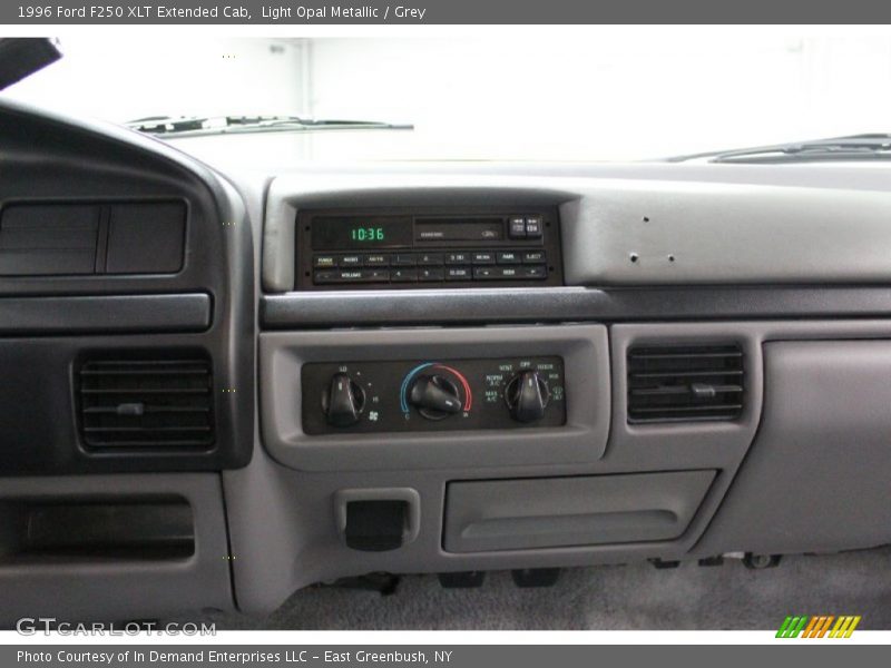 Light Opal Metallic / Grey 1996 Ford F250 XLT Extended Cab