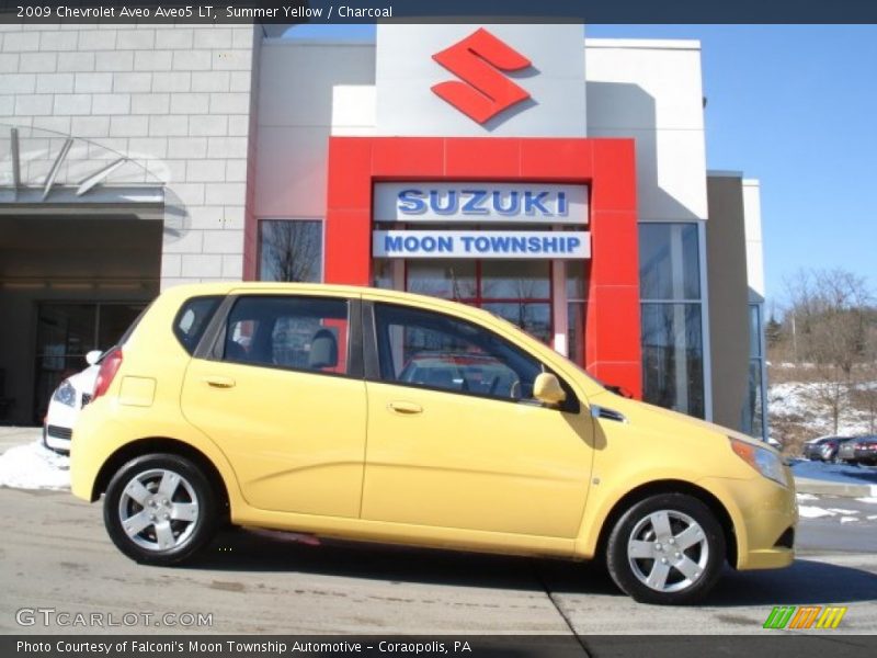 Summer Yellow / Charcoal 2009 Chevrolet Aveo Aveo5 LT