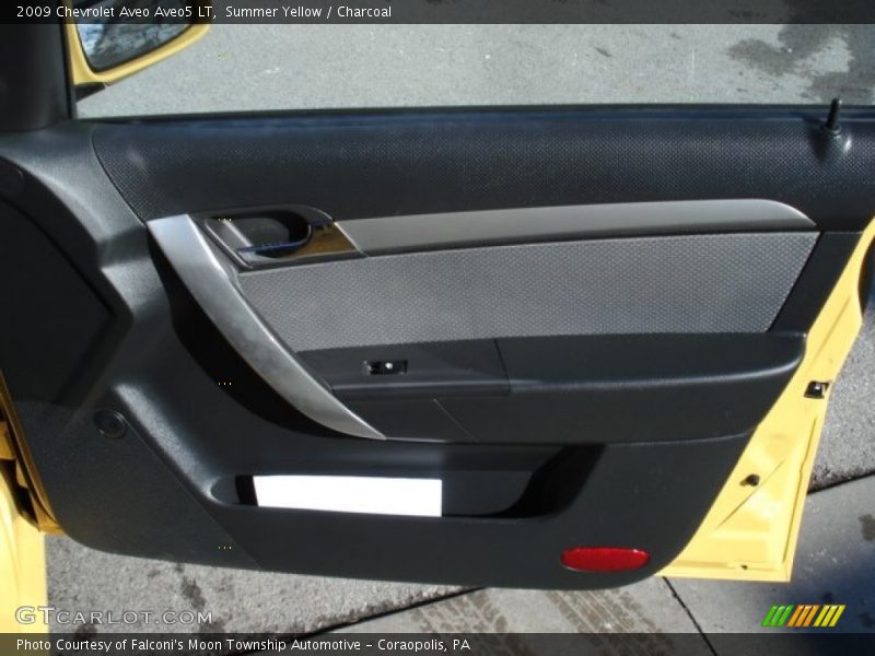 Summer Yellow / Charcoal 2009 Chevrolet Aveo Aveo5 LT