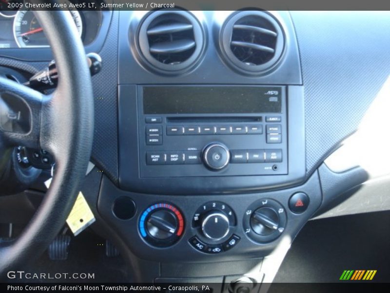 Summer Yellow / Charcoal 2009 Chevrolet Aveo Aveo5 LT