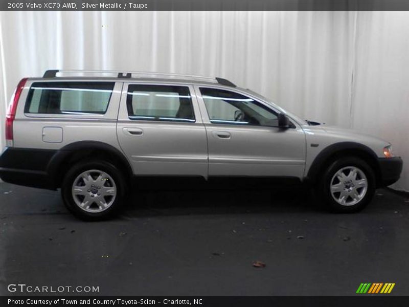 Silver Metallic / Taupe 2005 Volvo XC70 AWD