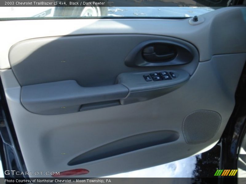 Black / Dark Pewter 2003 Chevrolet TrailBlazer LS 4x4
