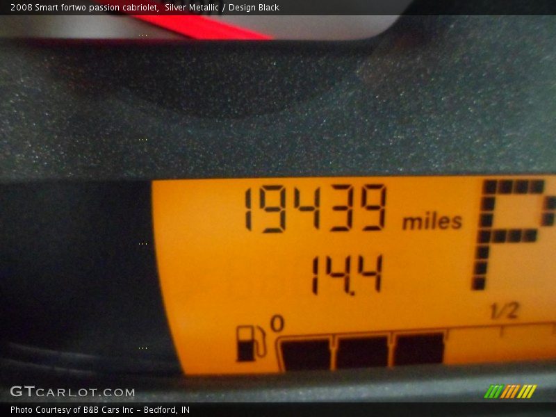 Silver Metallic / Design Black 2008 Smart fortwo passion cabriolet