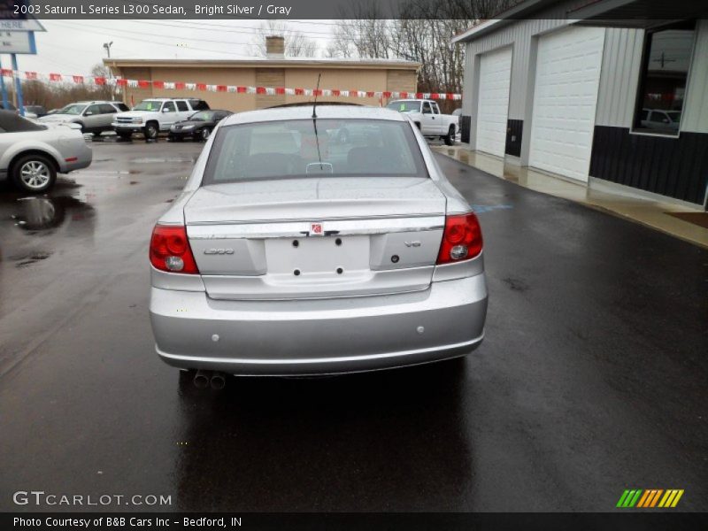 Bright Silver / Gray 2003 Saturn L Series L300 Sedan