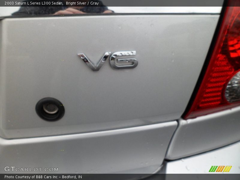 Bright Silver / Gray 2003 Saturn L Series L300 Sedan
