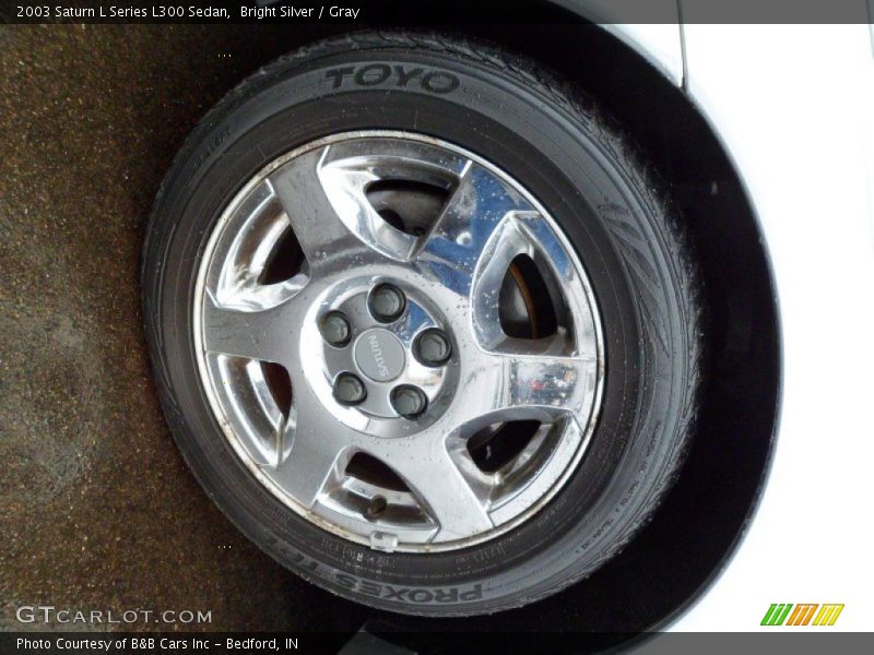 Bright Silver / Gray 2003 Saturn L Series L300 Sedan