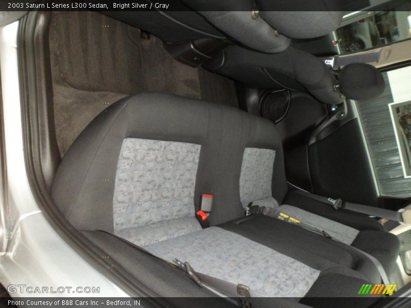 Bright Silver / Gray 2003 Saturn L Series L300 Sedan