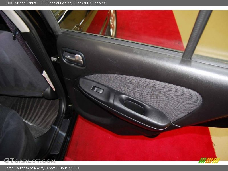 Blackout / Charcoal 2006 Nissan Sentra 1.8 S Special Edition