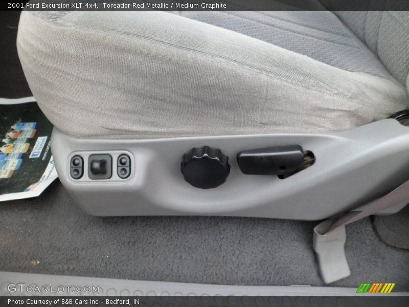 Toreador Red Metallic / Medium Graphite 2001 Ford Excursion XLT 4x4