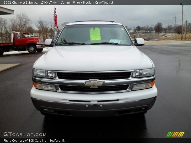 Summit White / Medium Gray/Neutral 2002 Chevrolet Suburban 1500 LT 4x4
