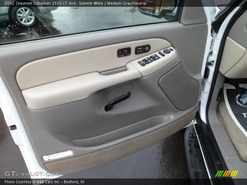 Summit White / Medium Gray/Neutral 2002 Chevrolet Suburban 1500 LT 4x4