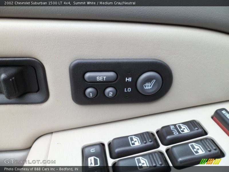 Summit White / Medium Gray/Neutral 2002 Chevrolet Suburban 1500 LT 4x4