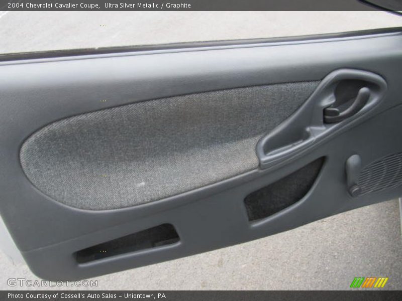 Ultra Silver Metallic / Graphite 2004 Chevrolet Cavalier Coupe