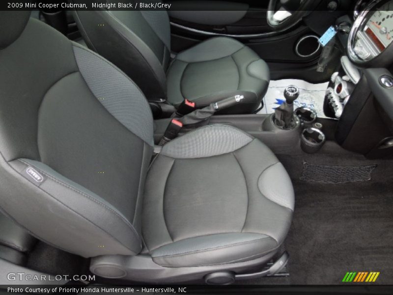  2009 Cooper Clubman Black/Grey Interior