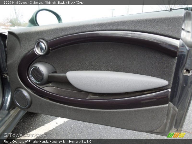 Door Panel of 2009 Cooper Clubman