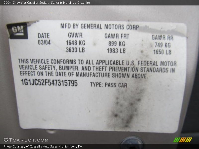 Sandrift Metallic / Graphite 2004 Chevrolet Cavalier Sedan