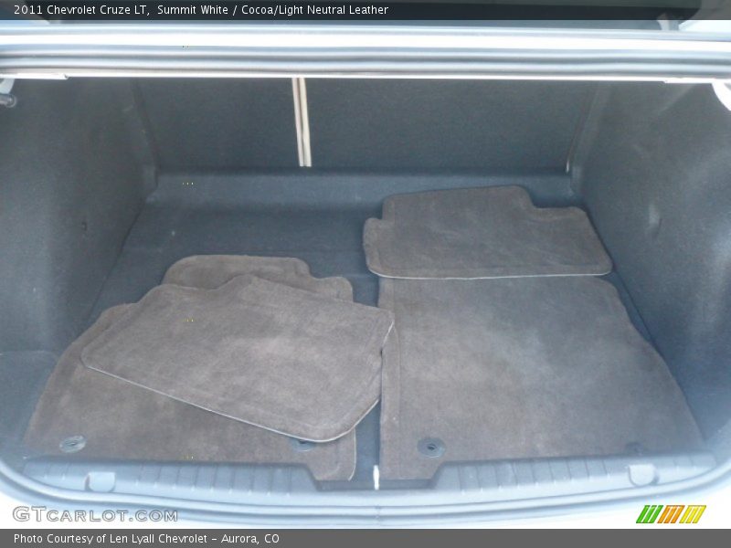 Summit White / Cocoa/Light Neutral Leather 2011 Chevrolet Cruze LT