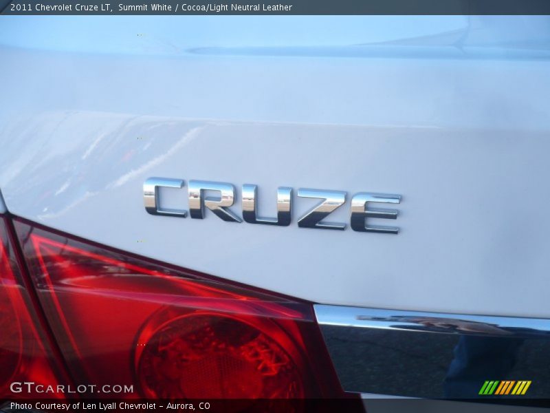 Summit White / Cocoa/Light Neutral Leather 2011 Chevrolet Cruze LT