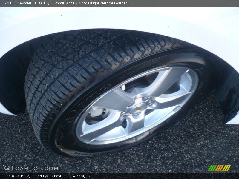 Summit White / Cocoa/Light Neutral Leather 2011 Chevrolet Cruze LT